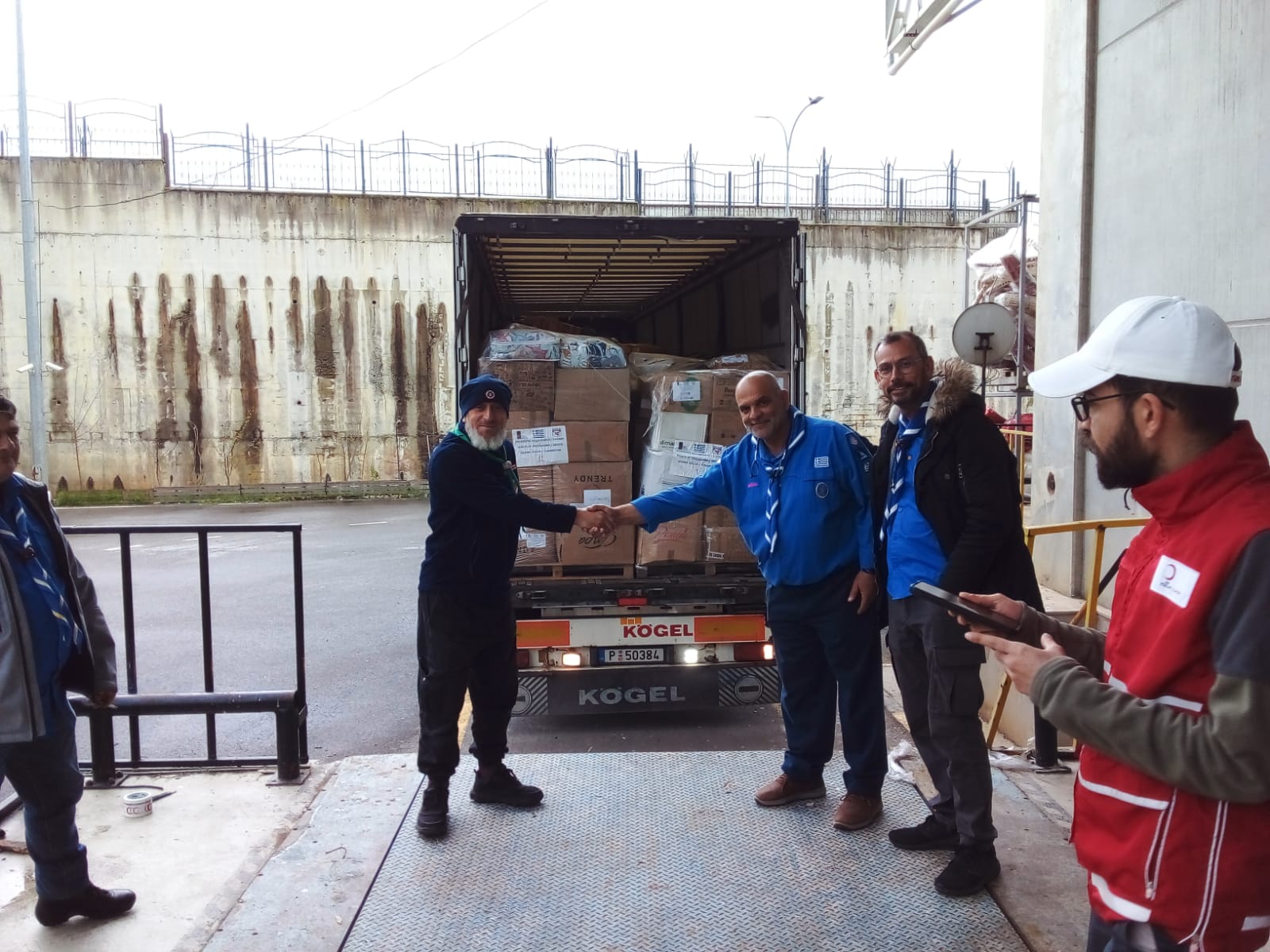 YUNANİSTAN İZCİLERİ