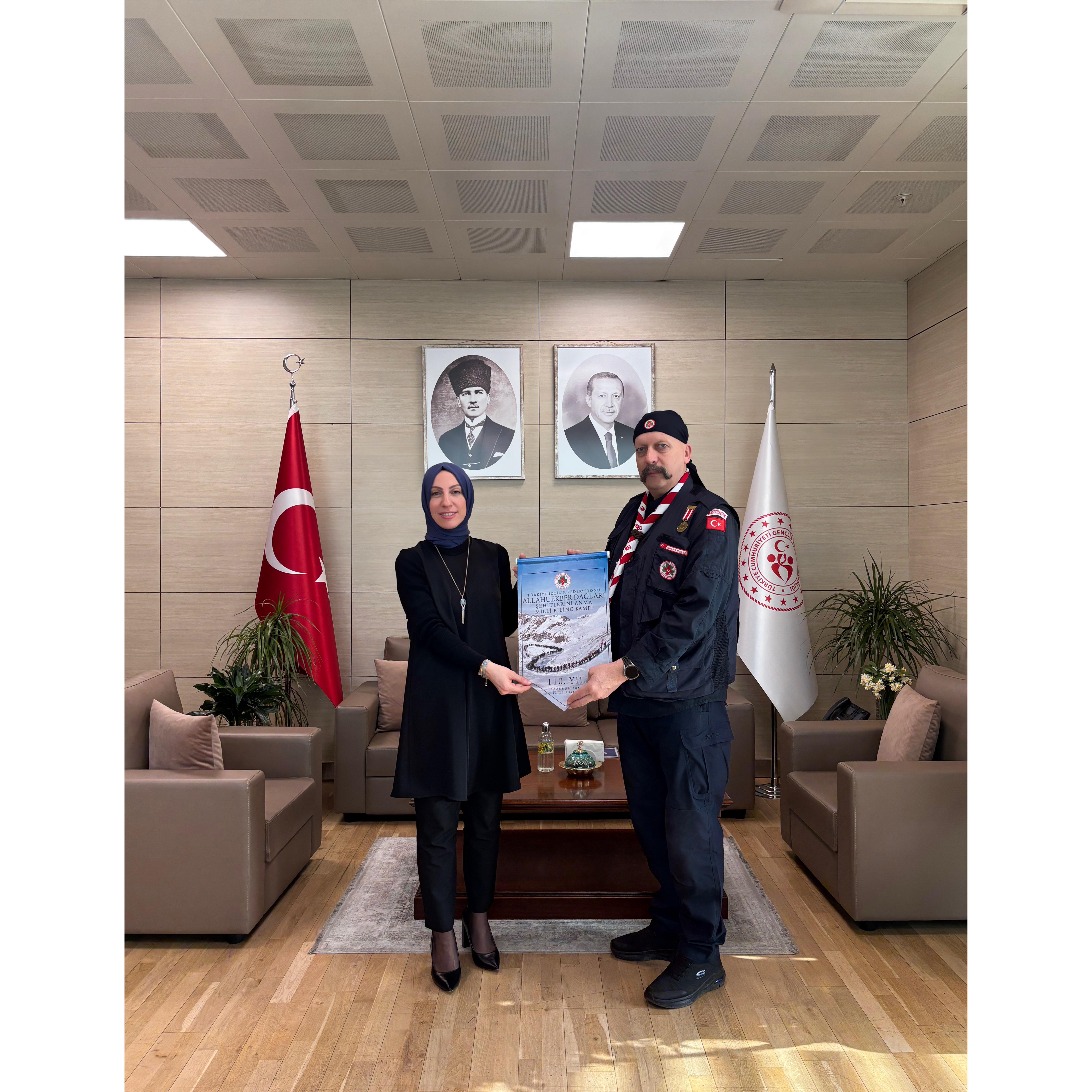 ZİYARET - T.C. GENÇLİK VE SPOR BAKANLIĞI